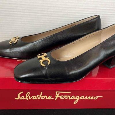 Salvatore Ferragamo ‘ Agata ‘ Ladies Black Leather Dress Shoes * 10C
