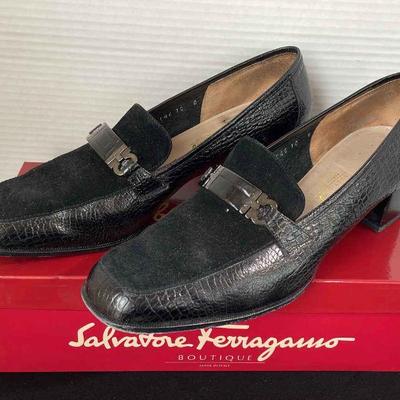 Salvatore Ferragamo ‘ Costance ‘ Ladies Black Leather/Suede Dress Shoes * 10B
