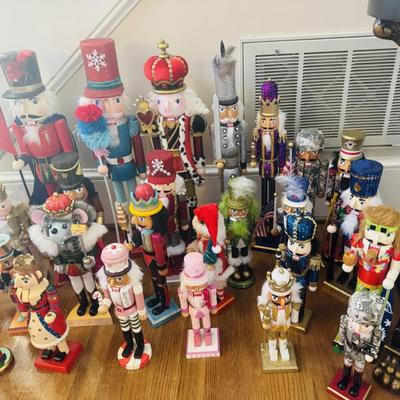 NUT CRACKERS