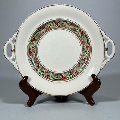Belleek Celtic Pattern Plate | With red and green celtic pattern and gilt rim - w. 11 in

