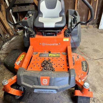 Husqvarna zero turn does have a reserve