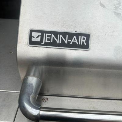 Jenn-Air grill clean 