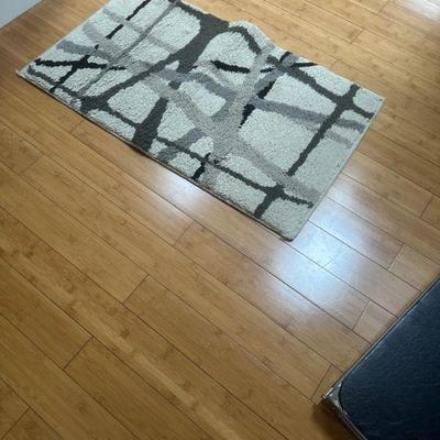 Sale Photo Thumbnail #200: matching small rug 3 x 6