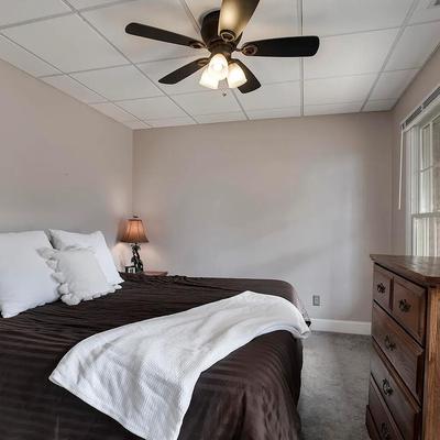 King bed
