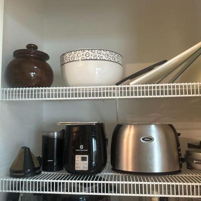 Appliances are clean and work.