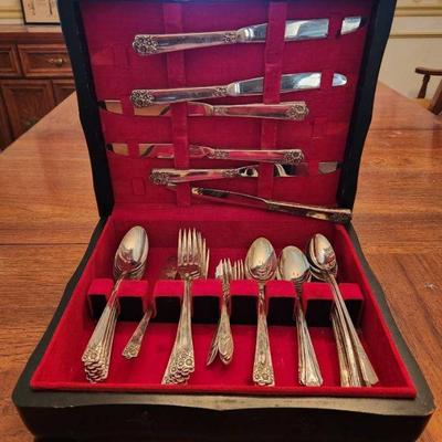 Mixed Silver-Plated Flatware Set with Japanese Design Box