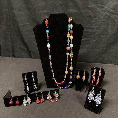 Ct149 festive and fun colorful beaded costume jewelry