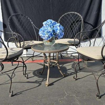 Ct102 patio seating