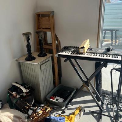 KEYBOARD IS SOLD