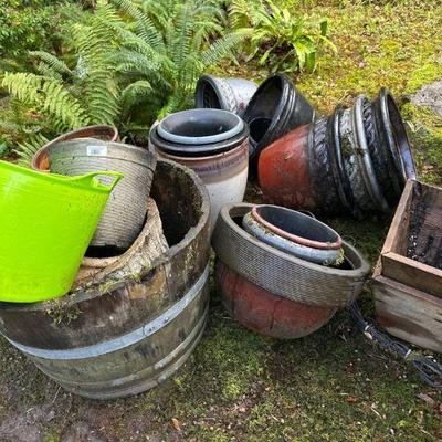 Sale Photo Thumbnail #261: Pots