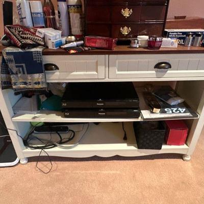 Entertainment stand