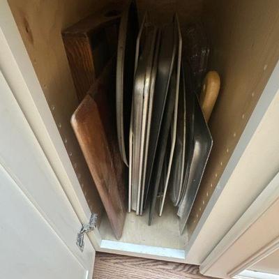 Baking pans