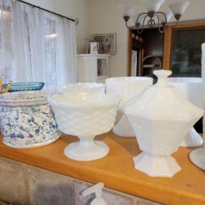 Sale Photo Thumbnail #18: Milk glass dishes and lights 