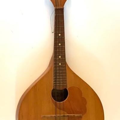 Vtg. 8 string Russian mandolin