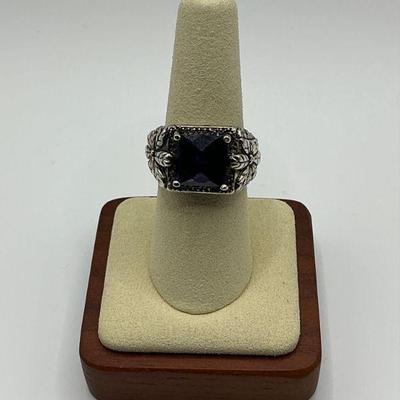 Silver / Purple Gem Ring - sz 7 1/2