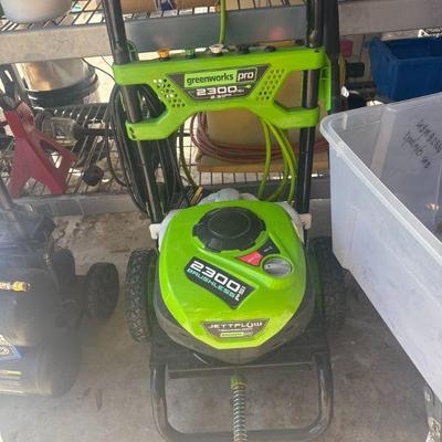 Pressure washer
