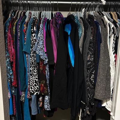 Women's Clothes 