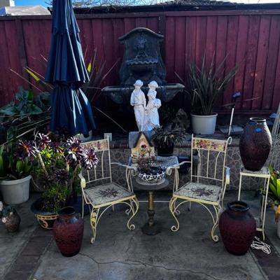 SEATING AND OUTSIDE POTS