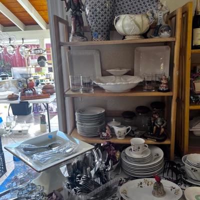 NEW FLATWARE AND DECOR