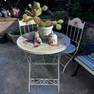 THREE PIECE SETING- TILED