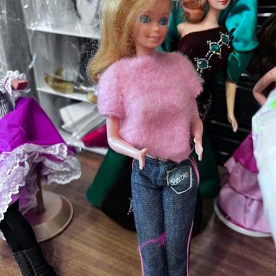 Sale Photo Thumbnail #96: BARBIE