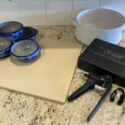 Ga184 honey can do pizza stone and le creuset screw pull
