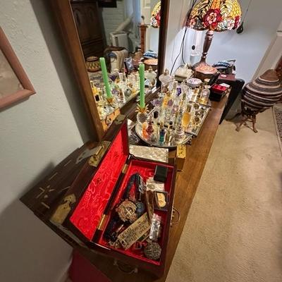 Variety of nice jewelry boxes and misc jewelry