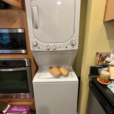 Almost brand new GE washer and dryer combo (used 5 times)