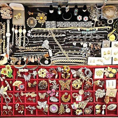 100's upon 100's vintage Women's & Men's jewelry, watches and MORE !