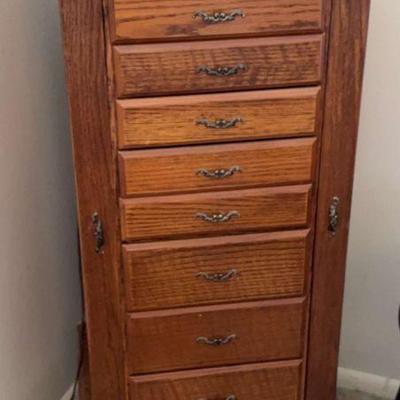 Standing jewelry chest
