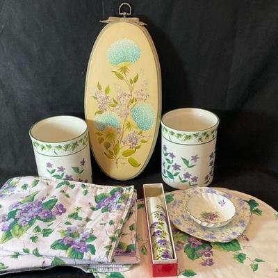 Waverly garden adderely, royal albert, violet motif decor