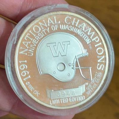 Uw huskies 1991 limited edition fine silver coin