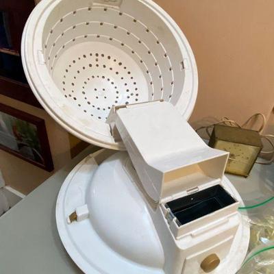 Vintage Gold ‘N Hot 1400-Watt Professional Hard Hat Salon Dryer, it works