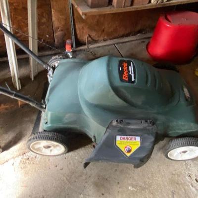 electric lawnmower