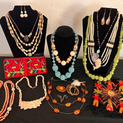 Mb189 colorful vintage costume jewelry