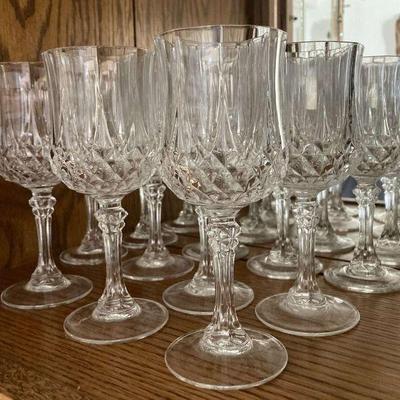 Mb154 11 crystal wine glasses