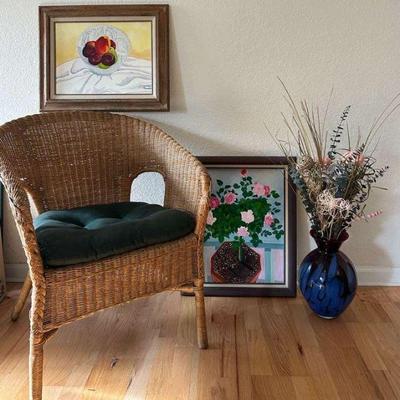 Mb147 wicker chair art, handmade glass vase