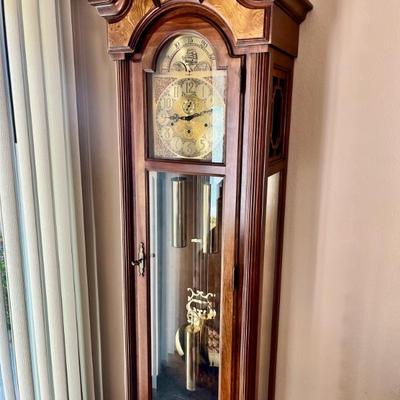 1998 Howard Miller Grandfather clock in EXCELLENT condition--works great! 