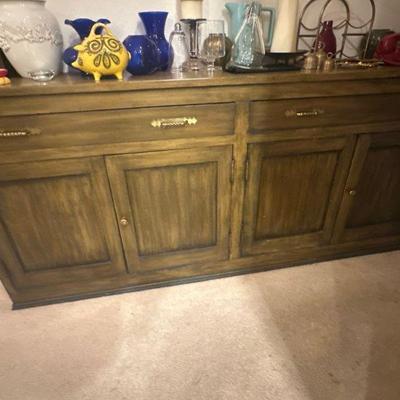 Buffet cabinet