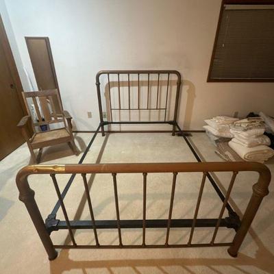 Antique brass Bedframe