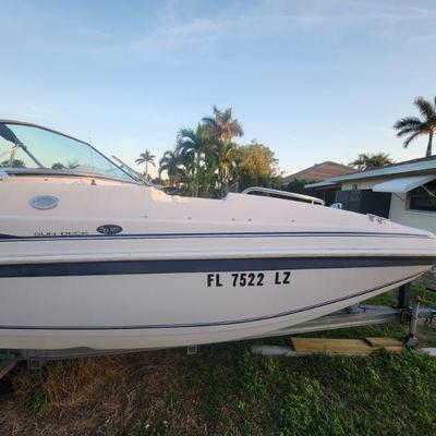 2003 Hurricane (Godfrey Marine) SunDeck SD187 (18'7) Boat - functional, just had tuneup, Yamaha 115 4Stroke Outboard Motor w....