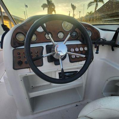 2003 Hurricane (Godfrey Marine) SunDeck SD187 (18'7) Boat - functional, just had tuneup, Yamaha 115 4Stroke Outboard Motor w....