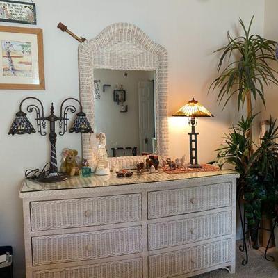 Wicker Queen Bedroom Set