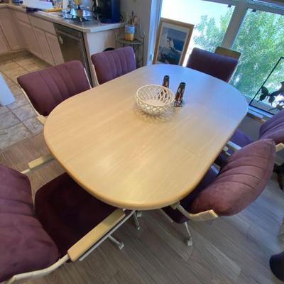 Nook Table and 6 Chairs