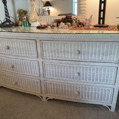 Wicker Queen Bedroom Set