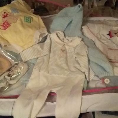 Baby clothes 
