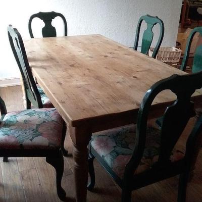 Country dining room table 
