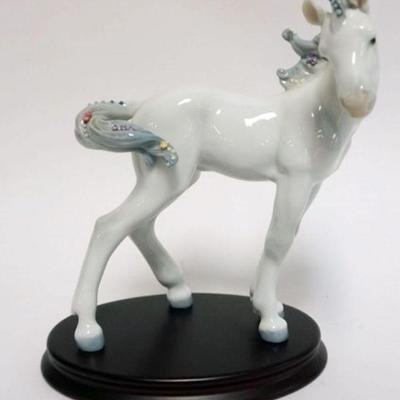 1018	LLADRO PORCELAIN FIGURE, CHINESE ZODIAC COLLECTION, HORSE FIGURINE, APPROXIMATELY 9 1/2 IN HIGH
