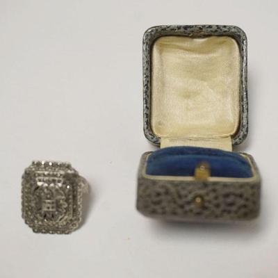 1178	STERLING SILVER MARCASITE RING, 2.24 TOZ, APPROXIMATELY SIZE 8.5
