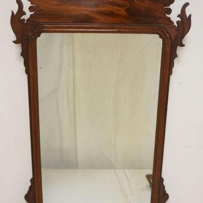 1080	ANTIQUE MAHOGANY CHIPPENDALE MIRROR, APPROXIMATELY 20 IN X 37 IN
